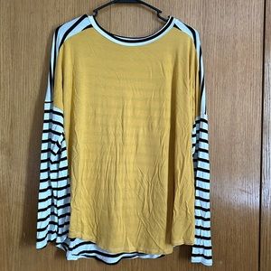 Women’s long sleeve top